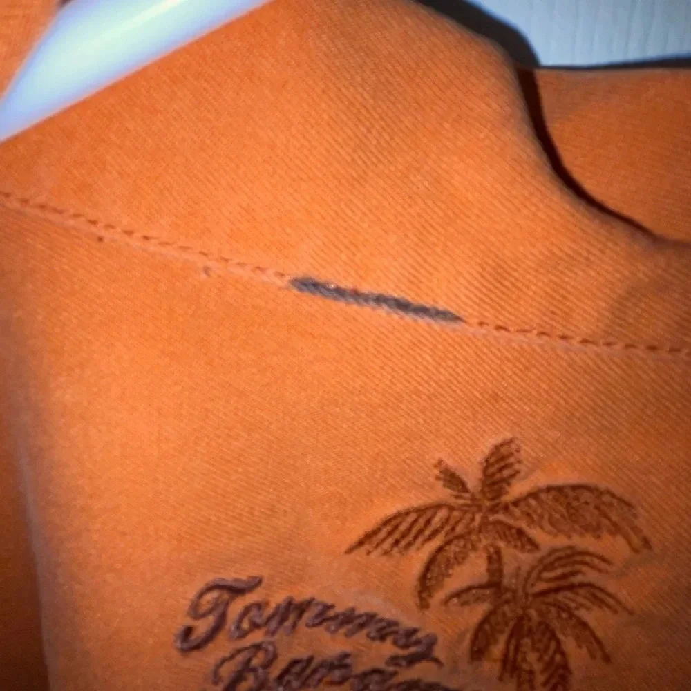 TOMMY BAHAMA Button Shirt 100% Silk Orange Men’s Size Large Tropical Beach - Picture 9 of 10